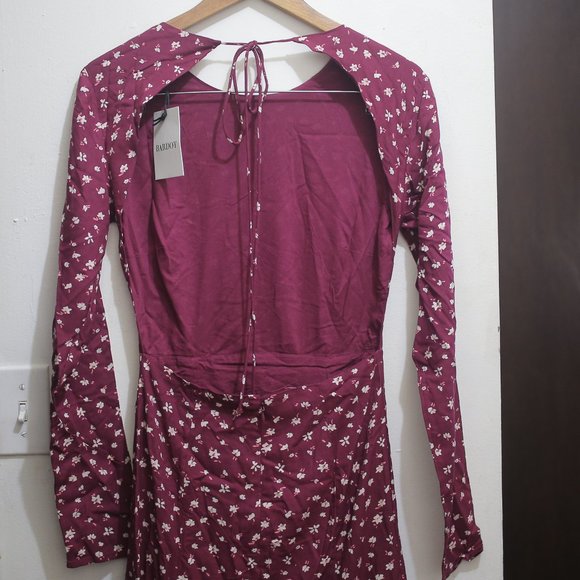 NWT Bardot & Revolve Burgundy Floral Open Back Midi Dress. - Picture 5 of 14